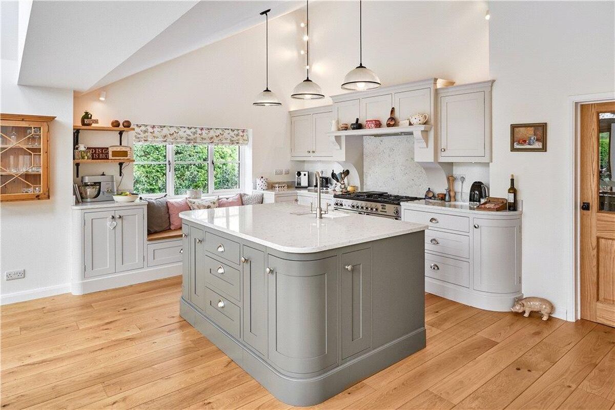 house for sale in Wedmans Lane, Rotherwick Hook RG27 POD190728