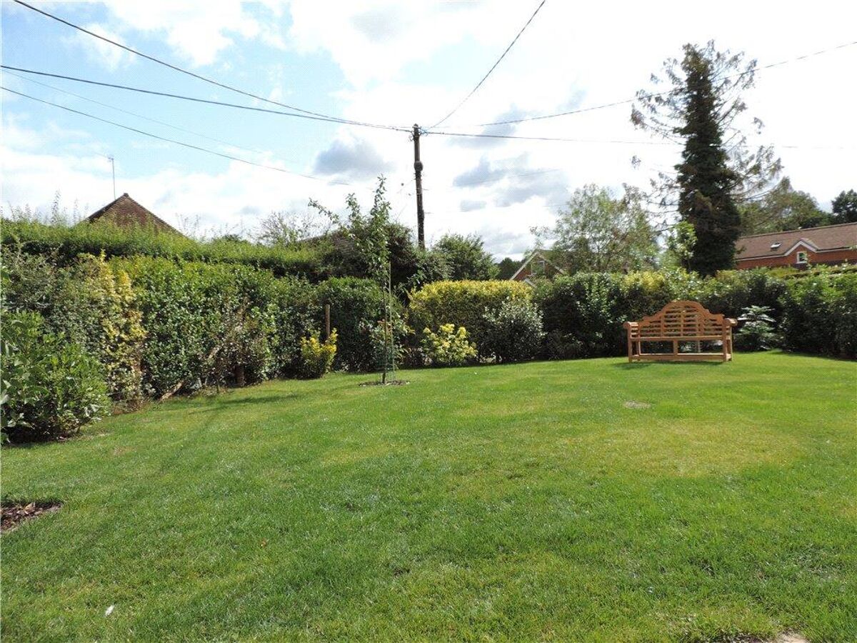 house for sale in Wedmans Lane, Rotherwick Hook RG27 POD190728