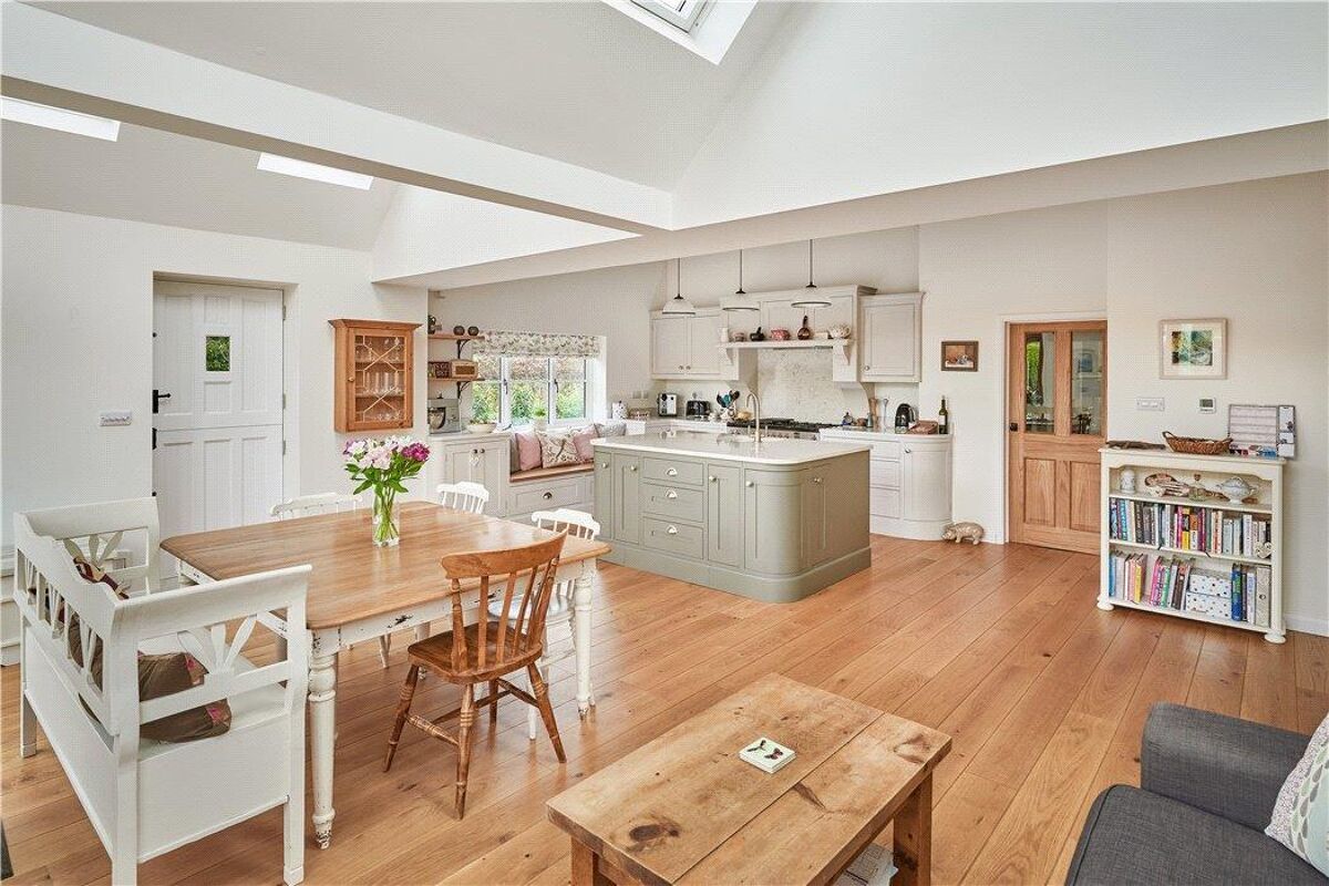 house for sale in Wedmans Lane, Rotherwick Hook RG27 POD190728