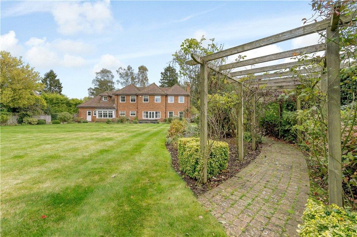 house for sale in Satwell Close, Rotherfield Greys, HenleyonThames