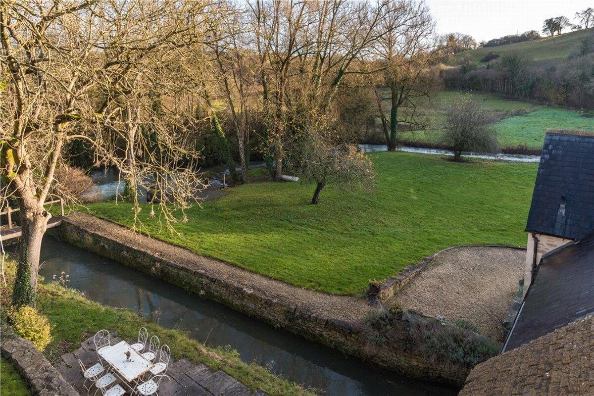 house for sale in Ford, Chippenham, Wiltshire, SN14 POD191263