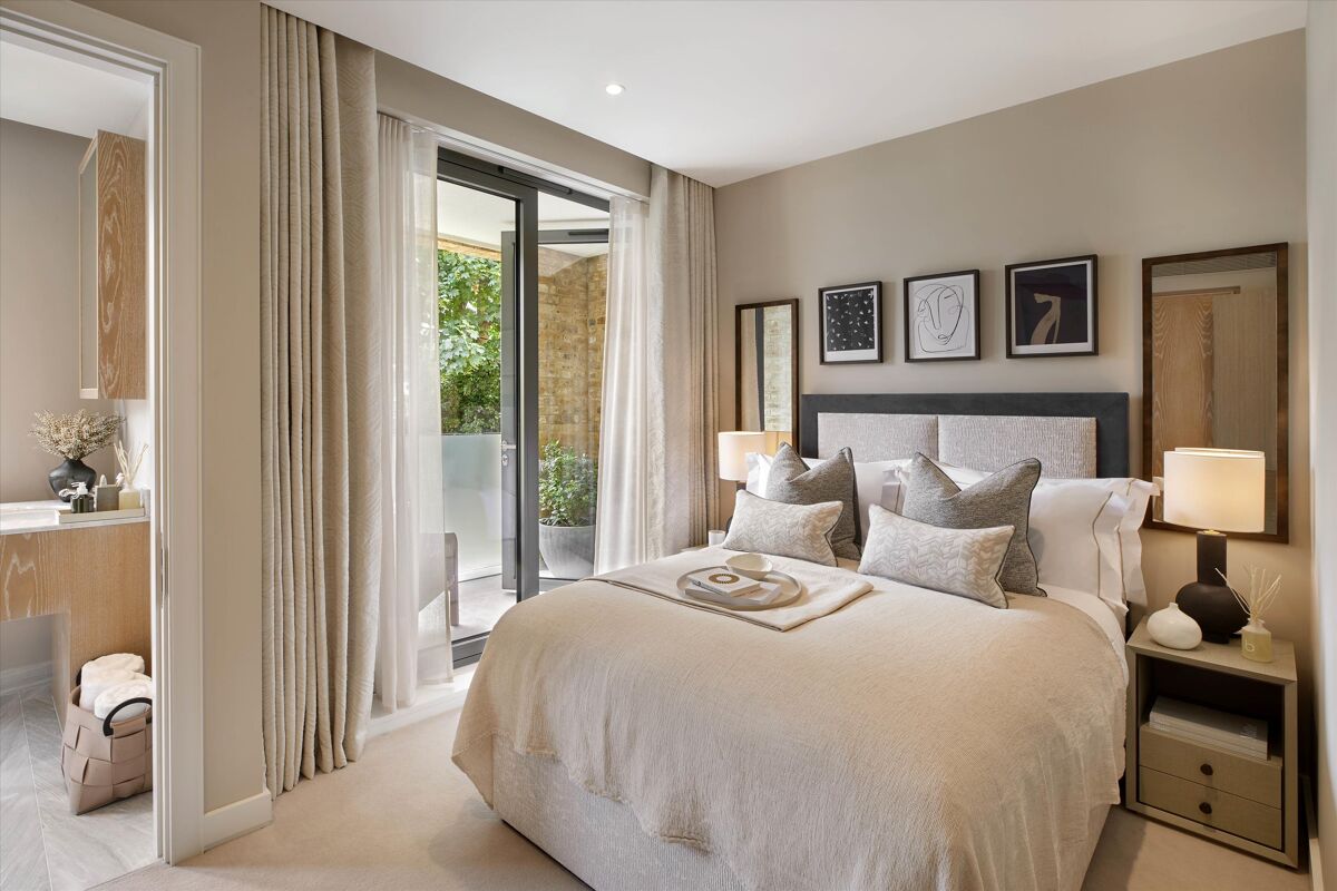 apartment for sale in 80 Holland Park, Kensington, London, W11 3SG