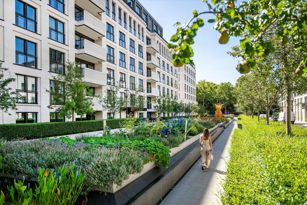 Image of Nine Mulberry Square, Chelsea Barracks,  Belgravia, London, SW1 8DS |  Frank, SW1W