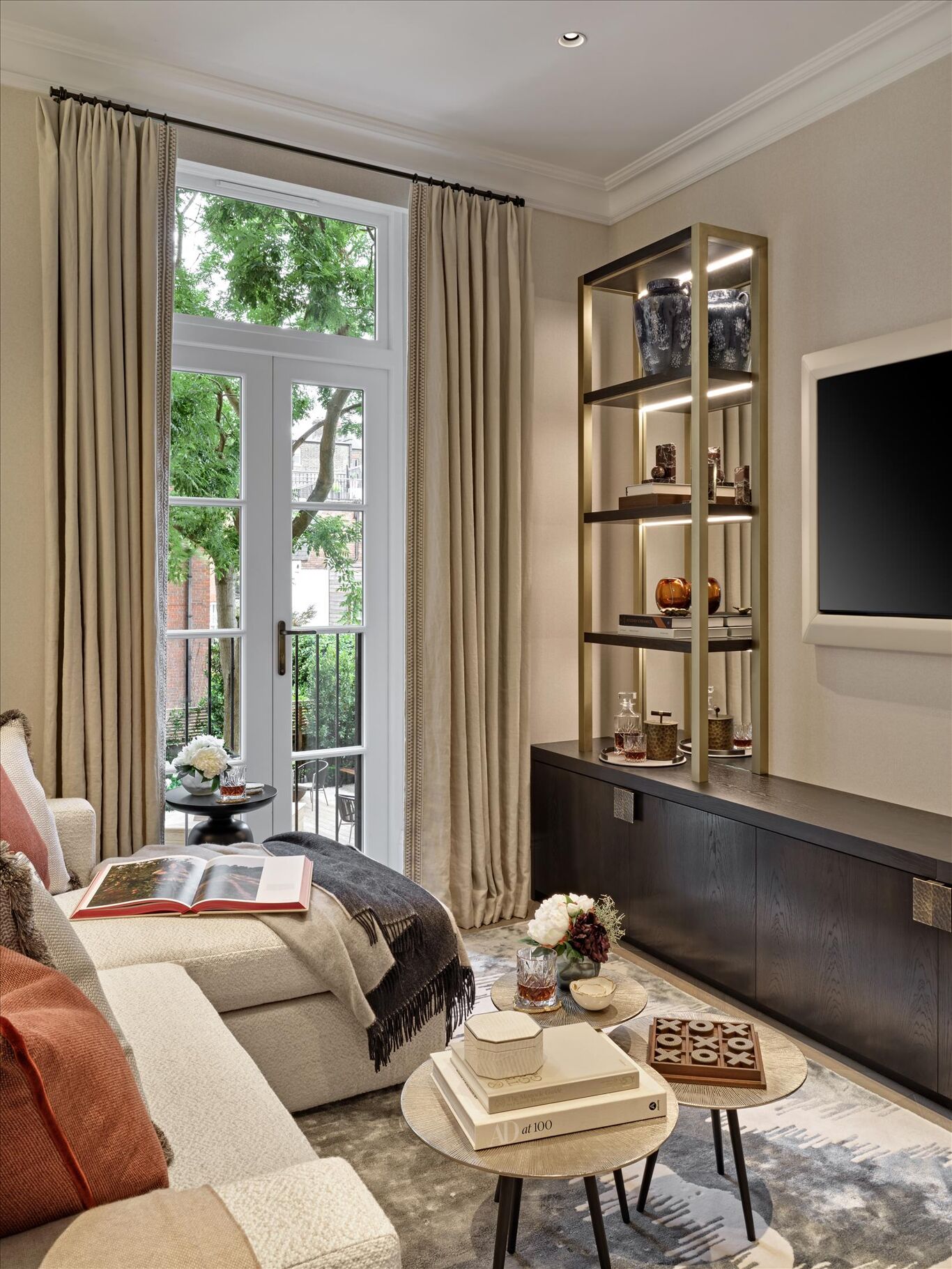 Image of Allen House, 8 Allen Street, Kensington, London, W8 6BH