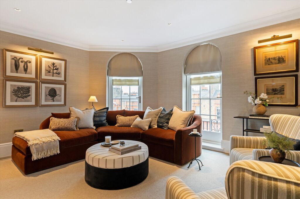 Image of Allen House, 8 Allen Street, Kensington, London, W8 6BH