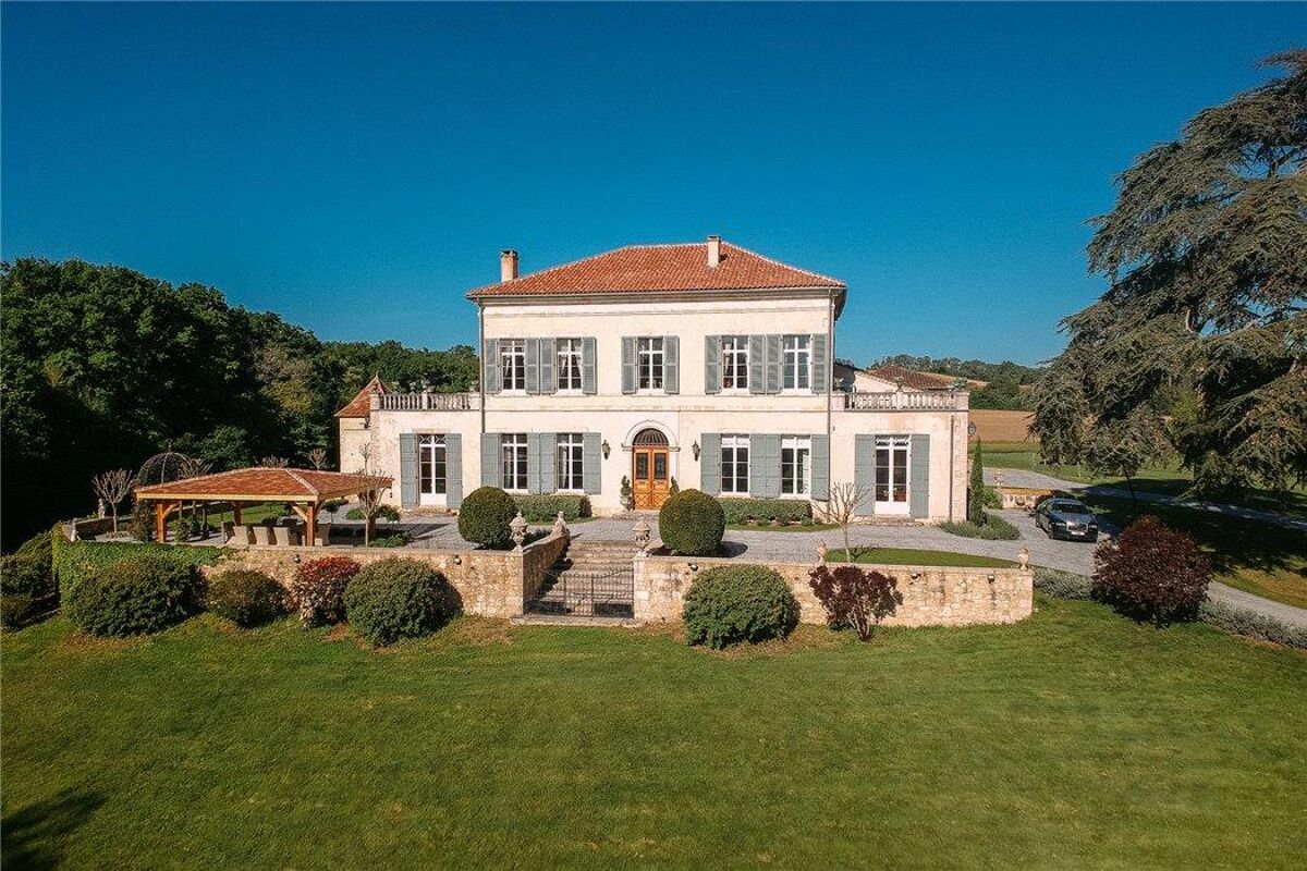 chateau for sale in Condom, Gers, Midi Pyrenees PUR190003 Knight Frank