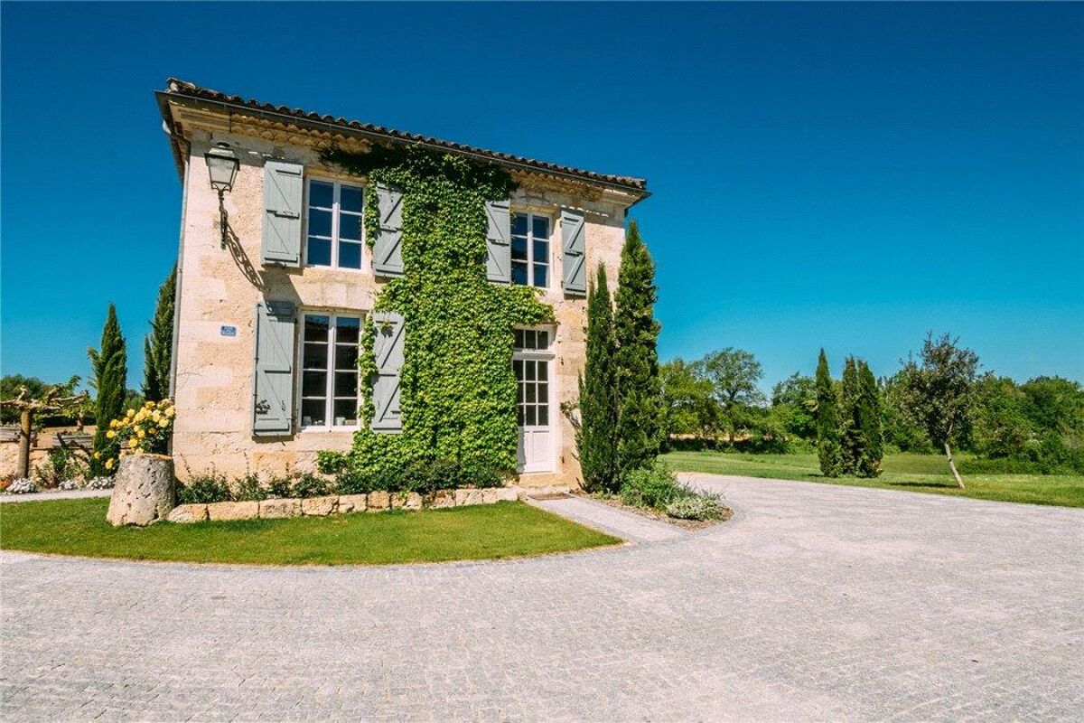 chateau for sale in Condom, Gers, Midi Pyrenees PUR190003 Knight Frank