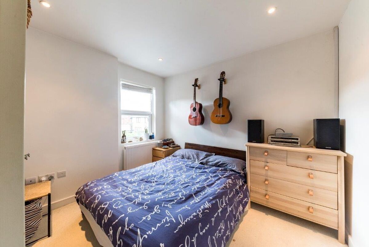 house for sale in Parkfield Road, London, NW10 QPK012057047 Knight