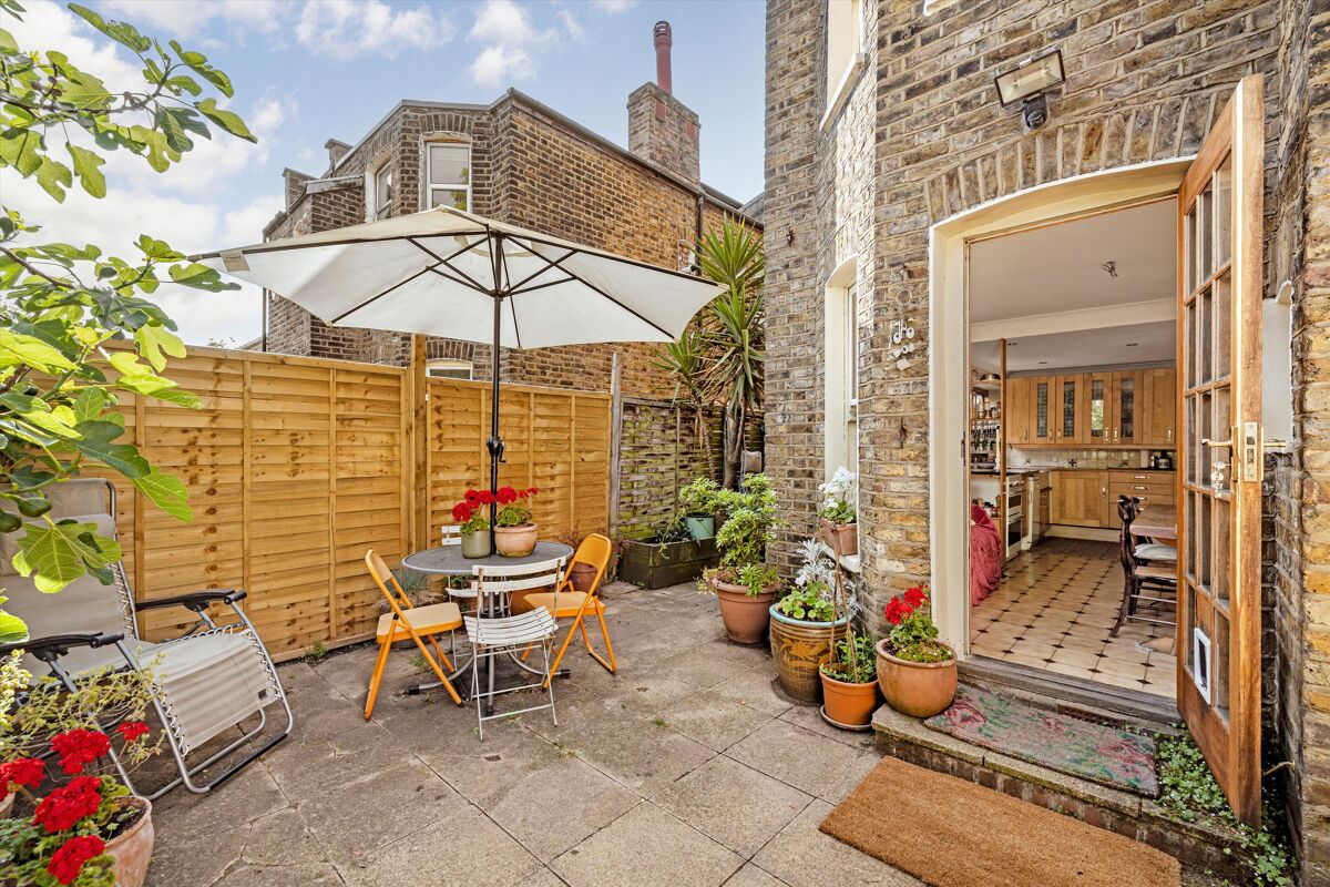 house for sale in Kempe Road, Queen's Park, London, NW6 QPK012110993