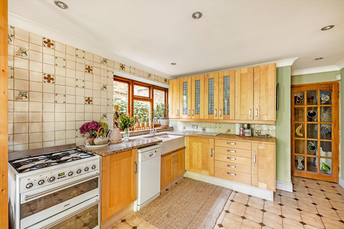 house for sale in Kempe Road, Queen's Park, London, NW6 QPK012110993