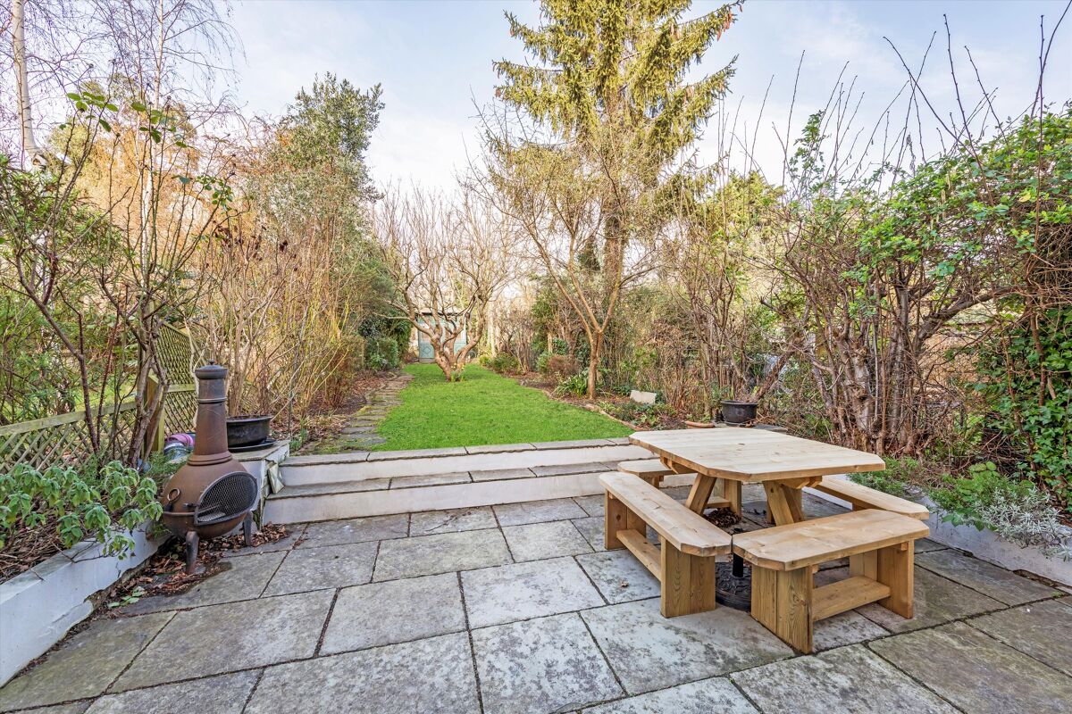 flat for sale in Winchester Avenue, Queen's Park, London, NW6
