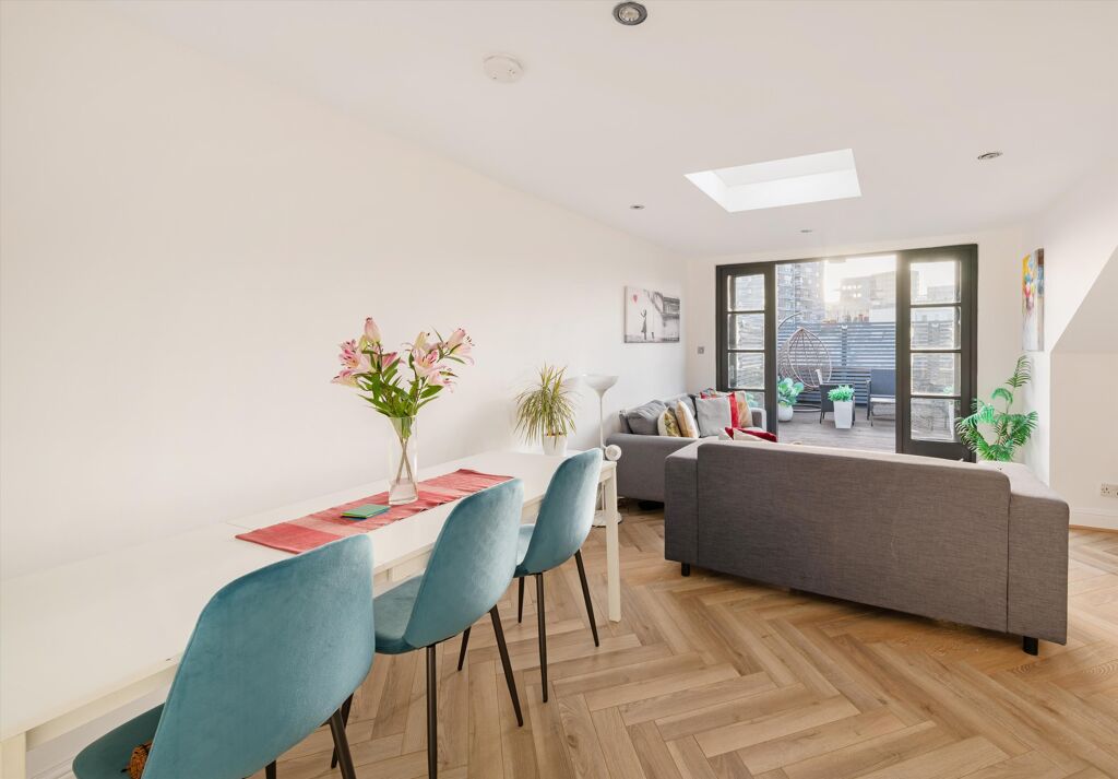 Image of Brondesbury Road, London, NW6