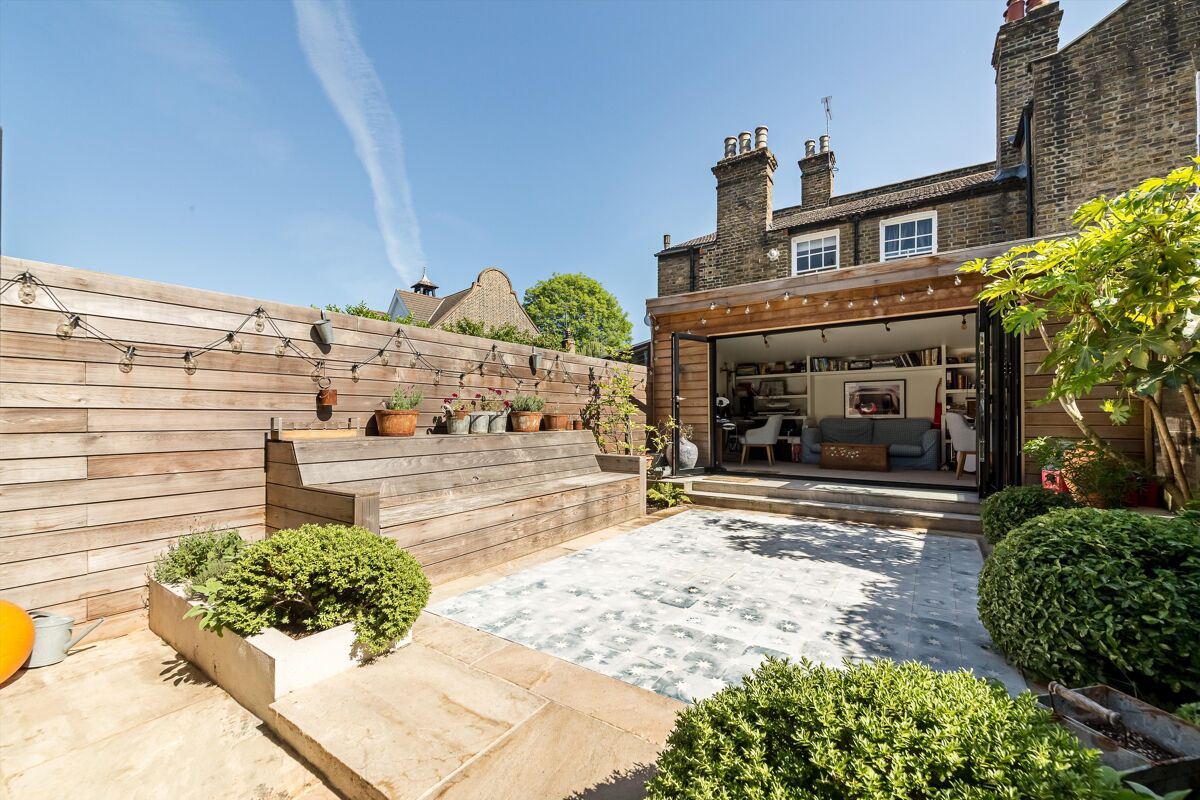 house for sale in Summerfield Avenue, London, NW6 QPK150179 Knight