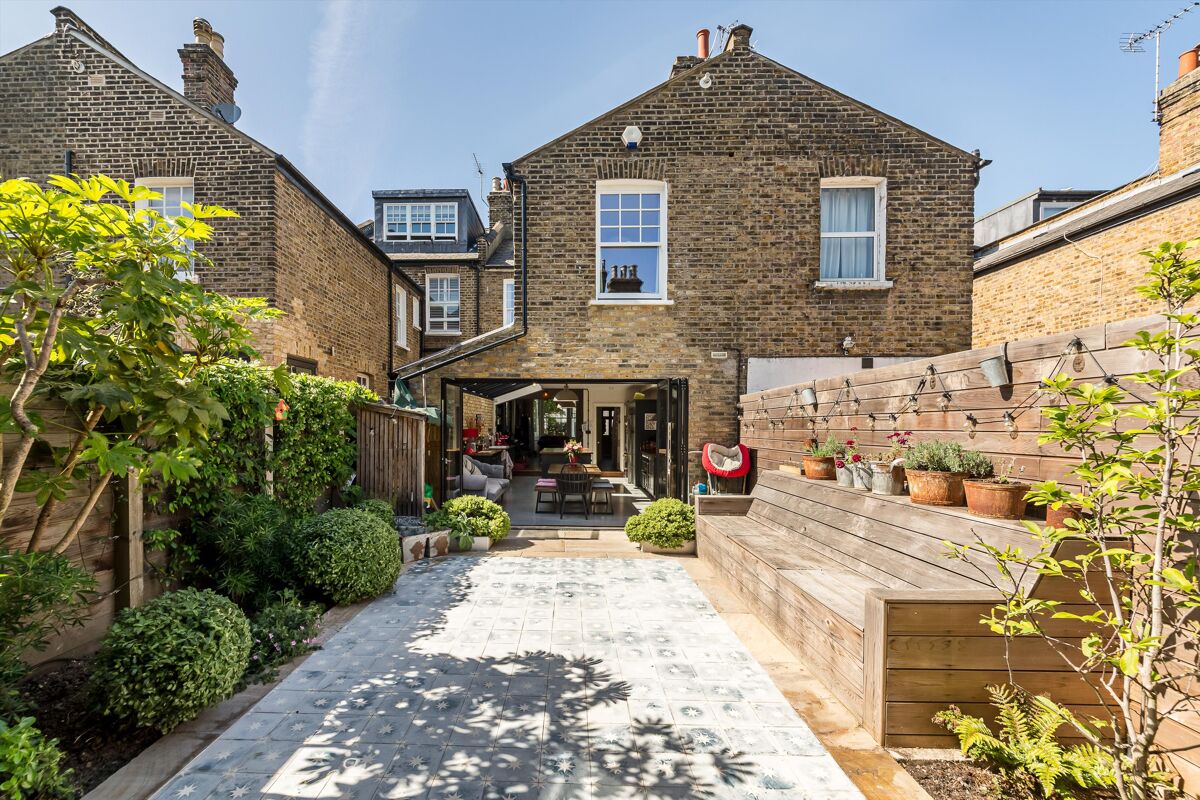 house for sale in Summerfield Avenue, London, NW6 QPK150179 Knight