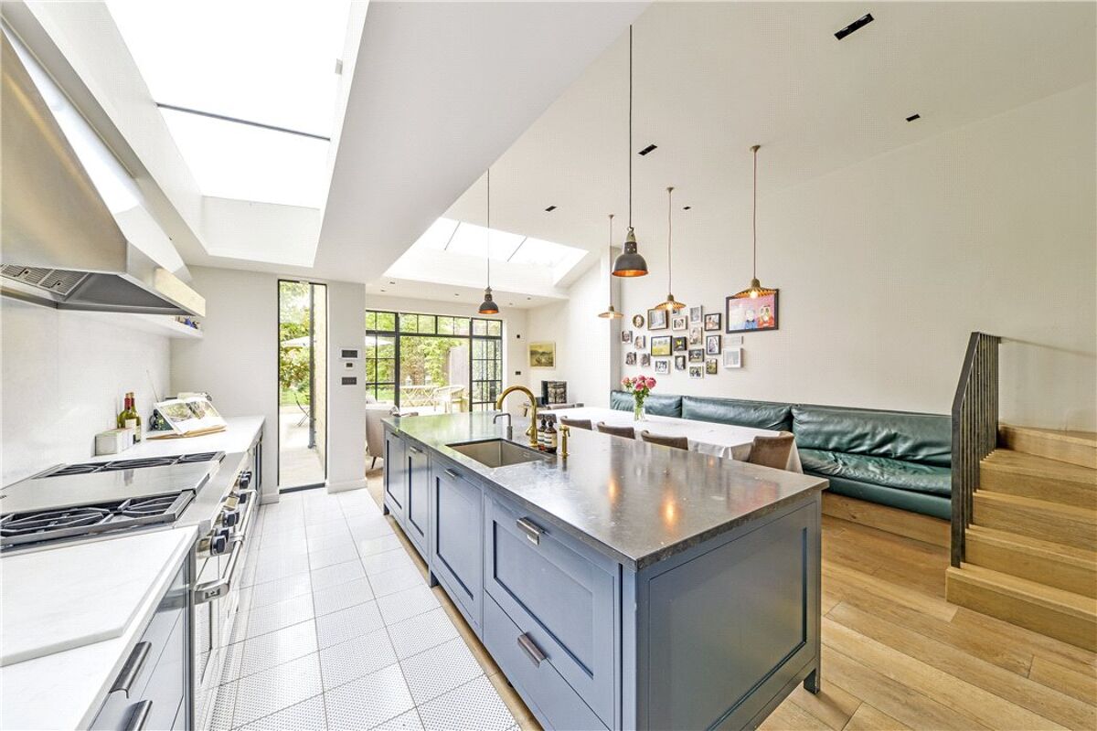 house for sale in Wrentham Avenue, Queen's Park, London, NW10