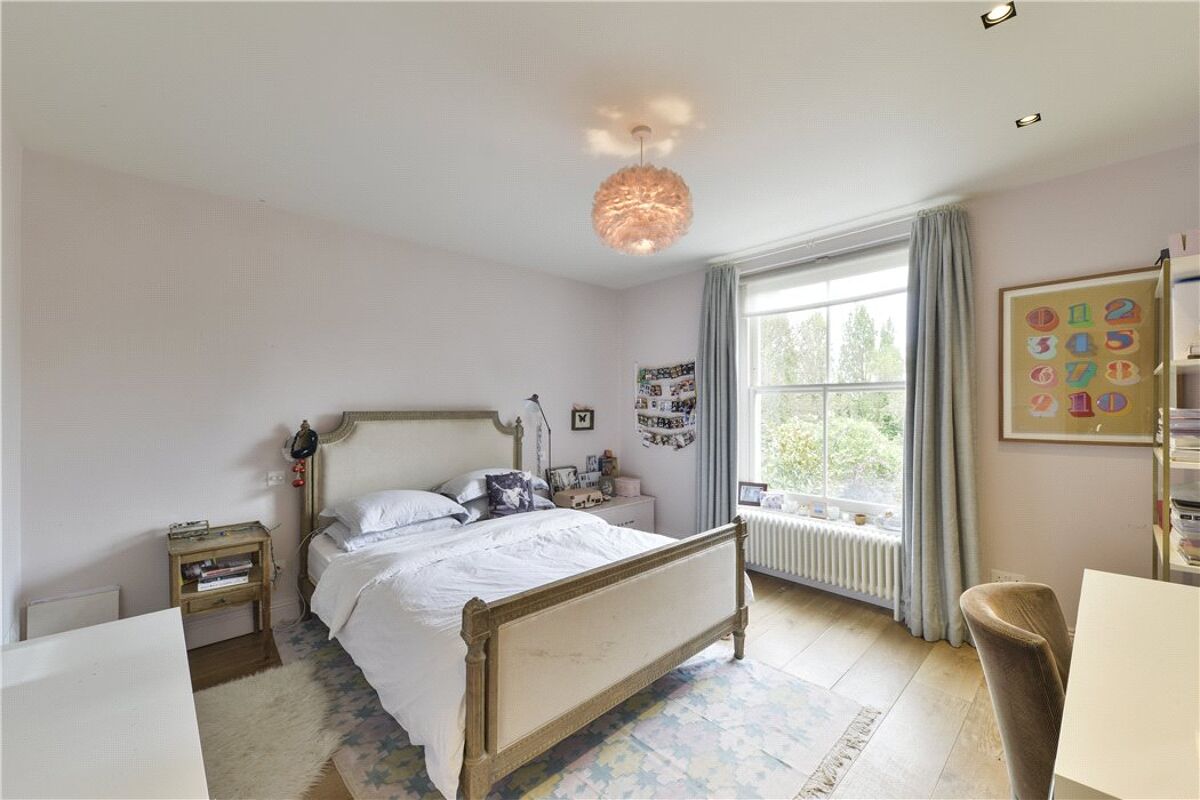 house for sale in Wrentham Avenue, Queen's Park, London, NW10