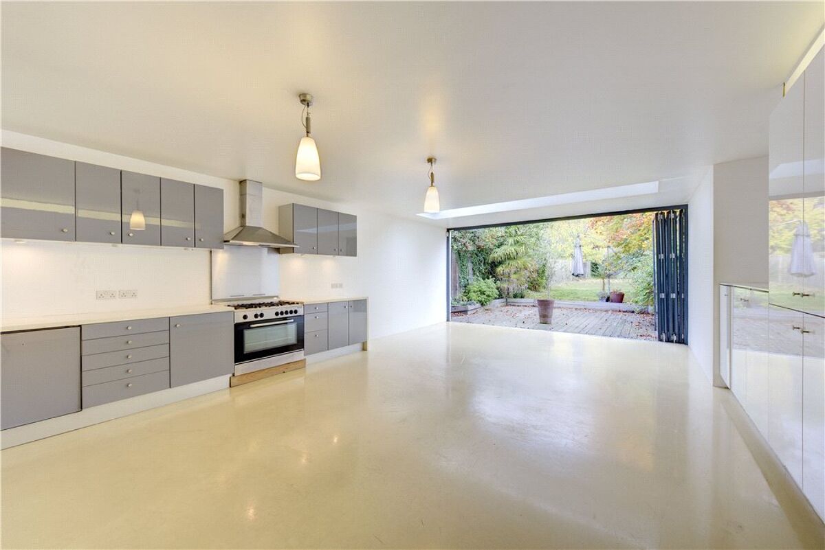 house for sale in Dundonald Road, Queen's Park, London, NW10