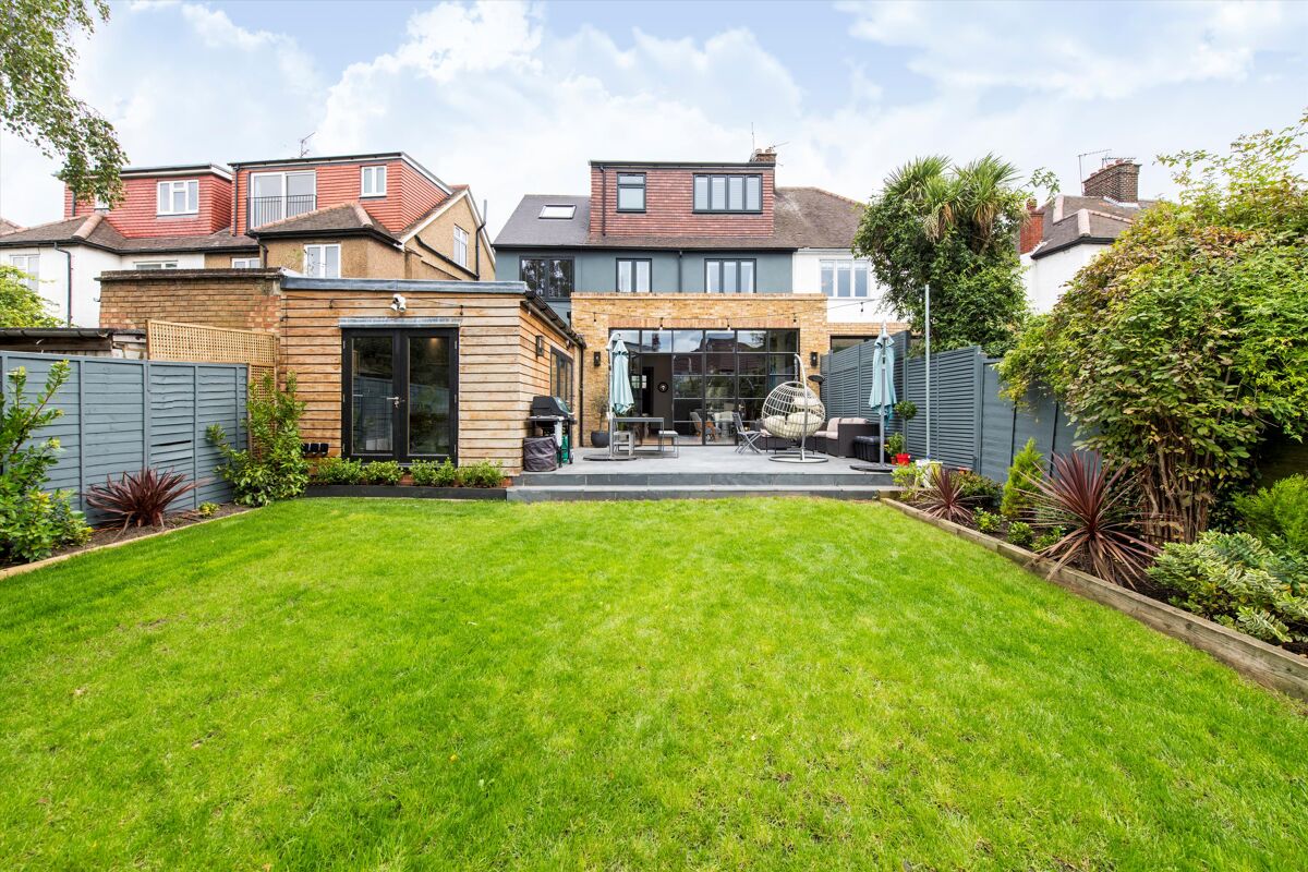 house for sale in Leighton Gardens, Kensal Rise, London, NW10