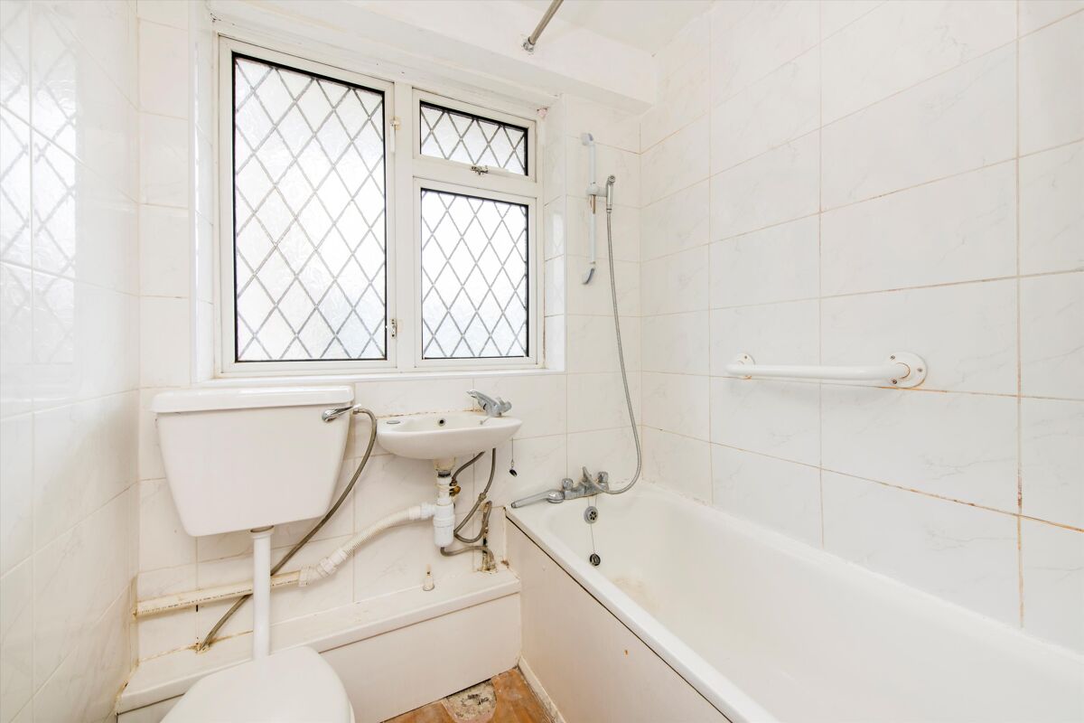 flat for sale in Mapes House, Winchester Avenue, London, NW6