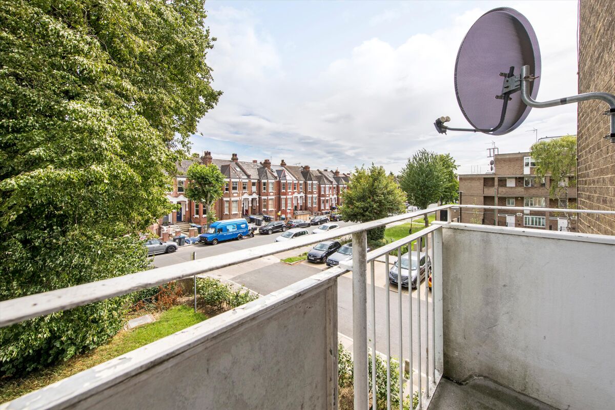flat for sale in Mapes House, Winchester Avenue, London, NW6