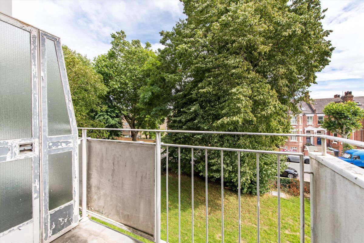 flat for sale in Mapes House, Winchester Avenue, London, NW6