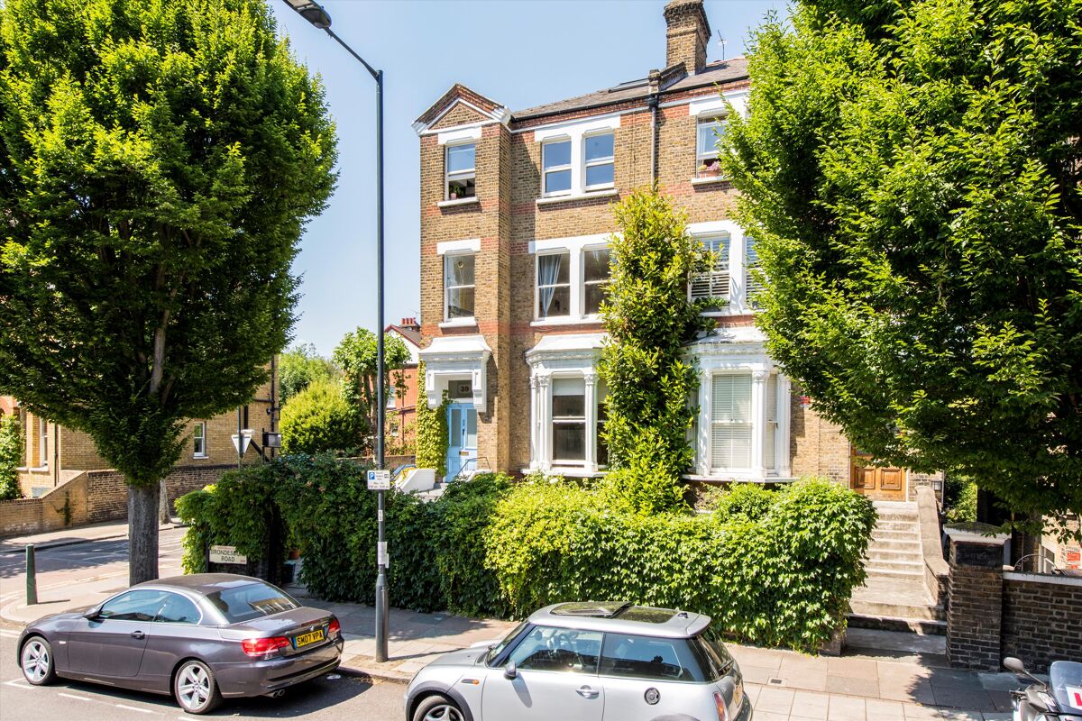 flat for sale in Brondesbury Road, London, NW6 QPK200011 Knight Frank