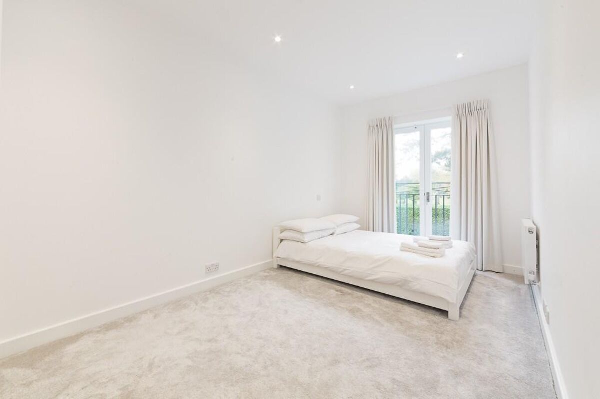 flat to rent in St Annes Court Salusbury Road Queens Park London flat to rent in St Annes Court Salusbury Road Queens Park London