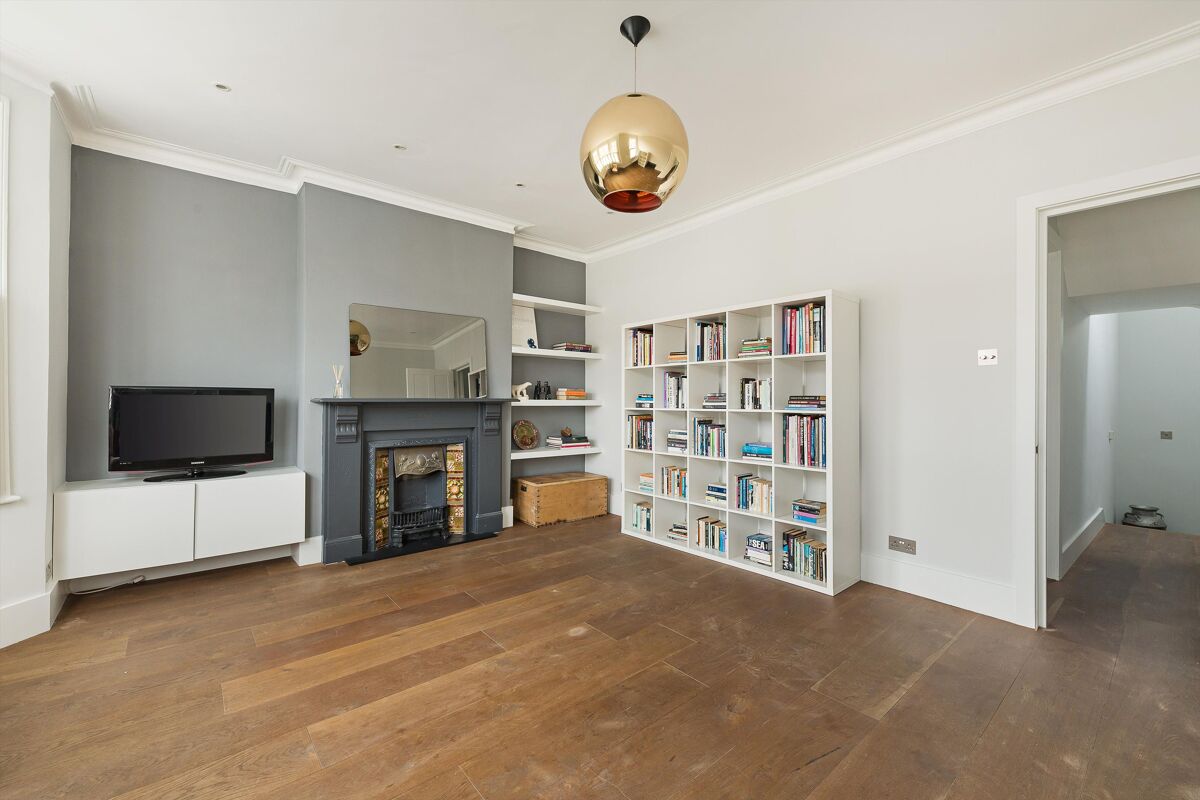 flat to rent in Kempe Road, London, NW6 QPQ012269818 Knight Frank