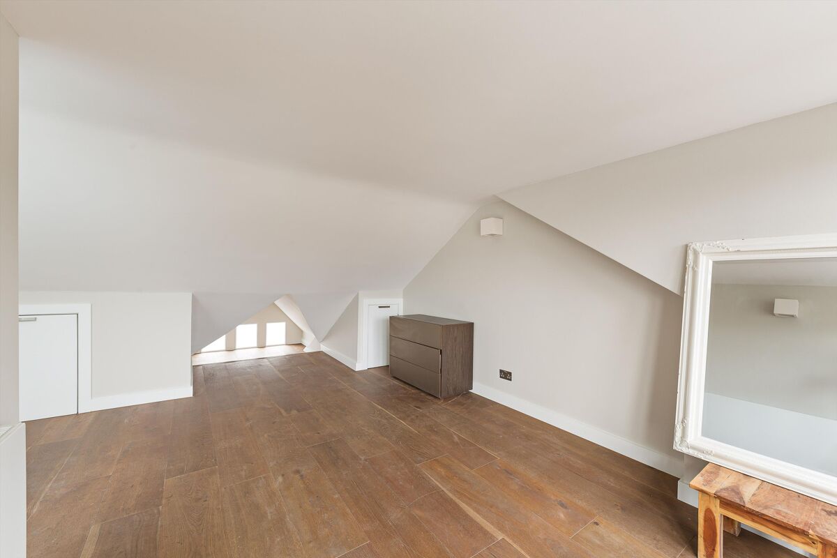 flat to rent in Kempe Road, London, NW6 QPQ012269818 Knight Frank