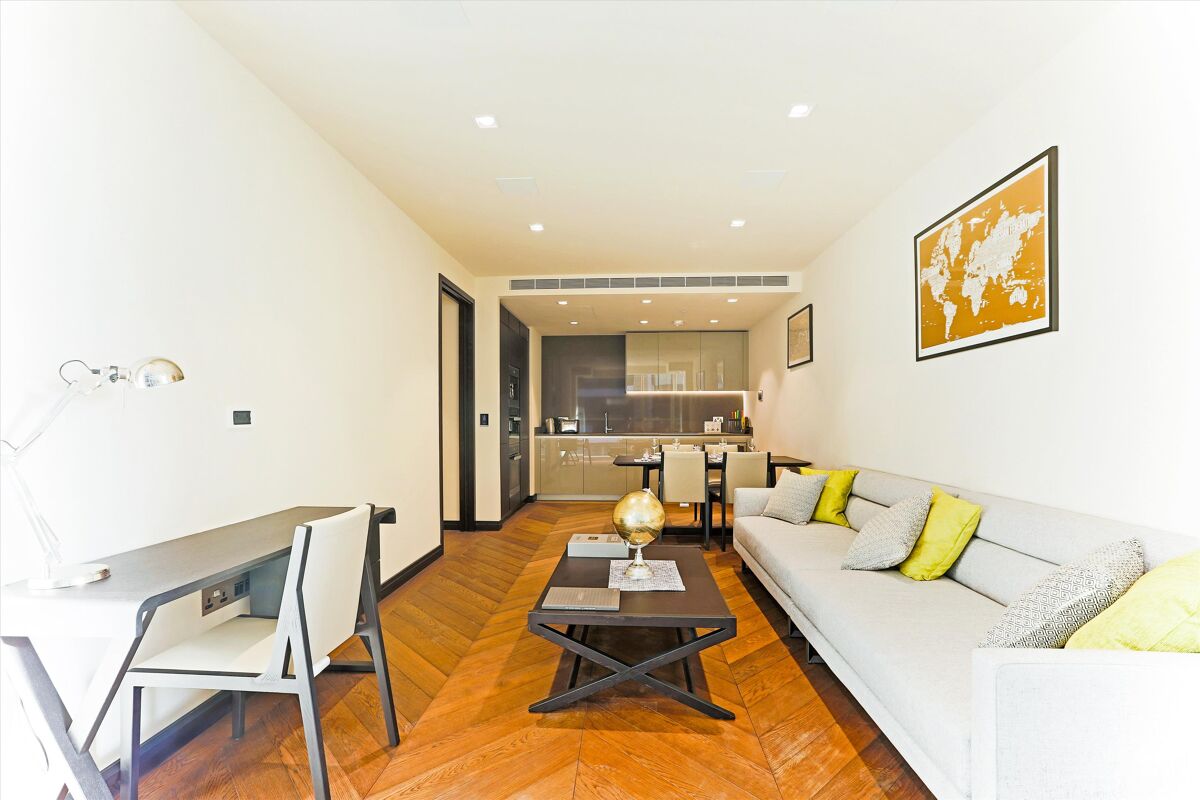 flat to rent in Earls Way, One Tower Bridge, London, SE1 Qube281924