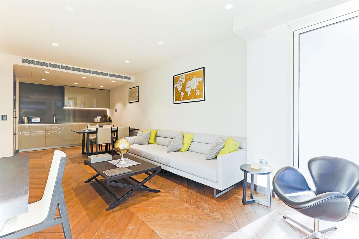 flat to rent in Earls Way, One Tower Bridge, London, SE1 Qube281924