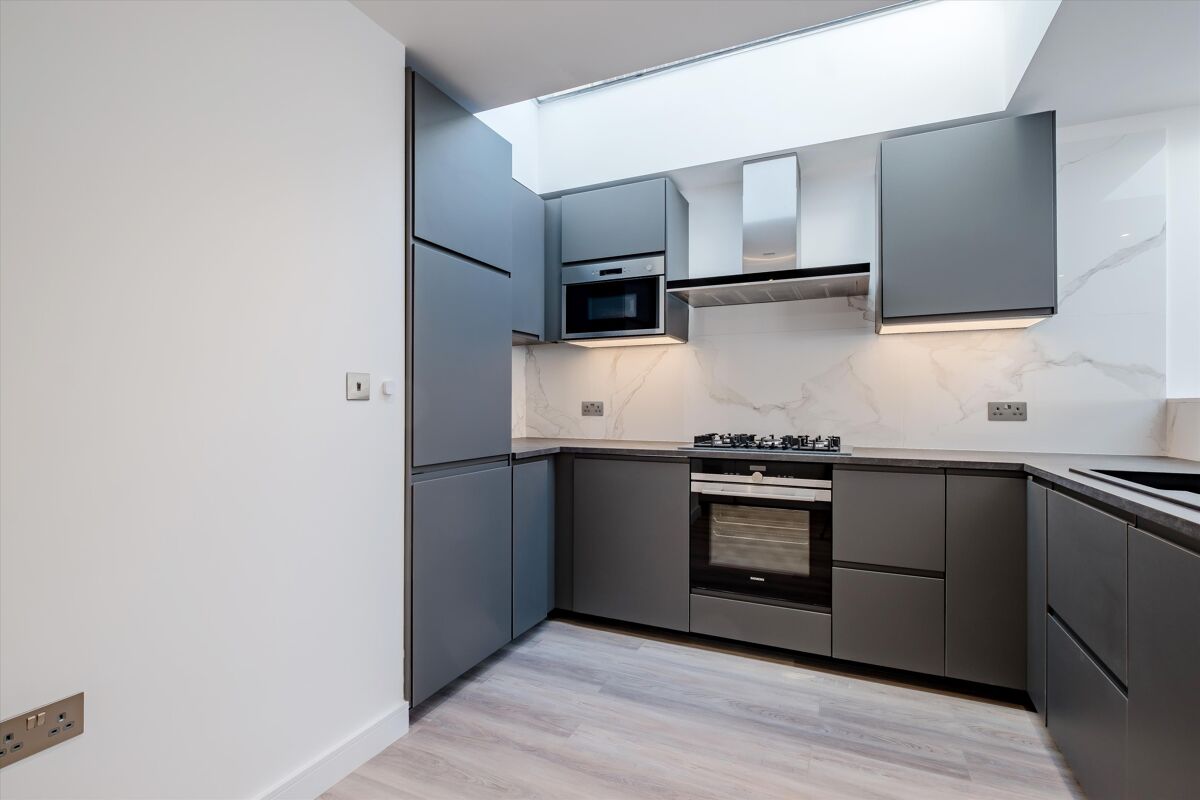 flat to rent in York Way, London, England, N7 Qube315406 Knight Frank