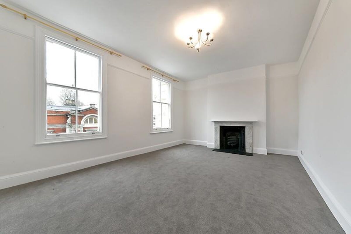 house to rent in King William Walk, Greenwich, London, SE10