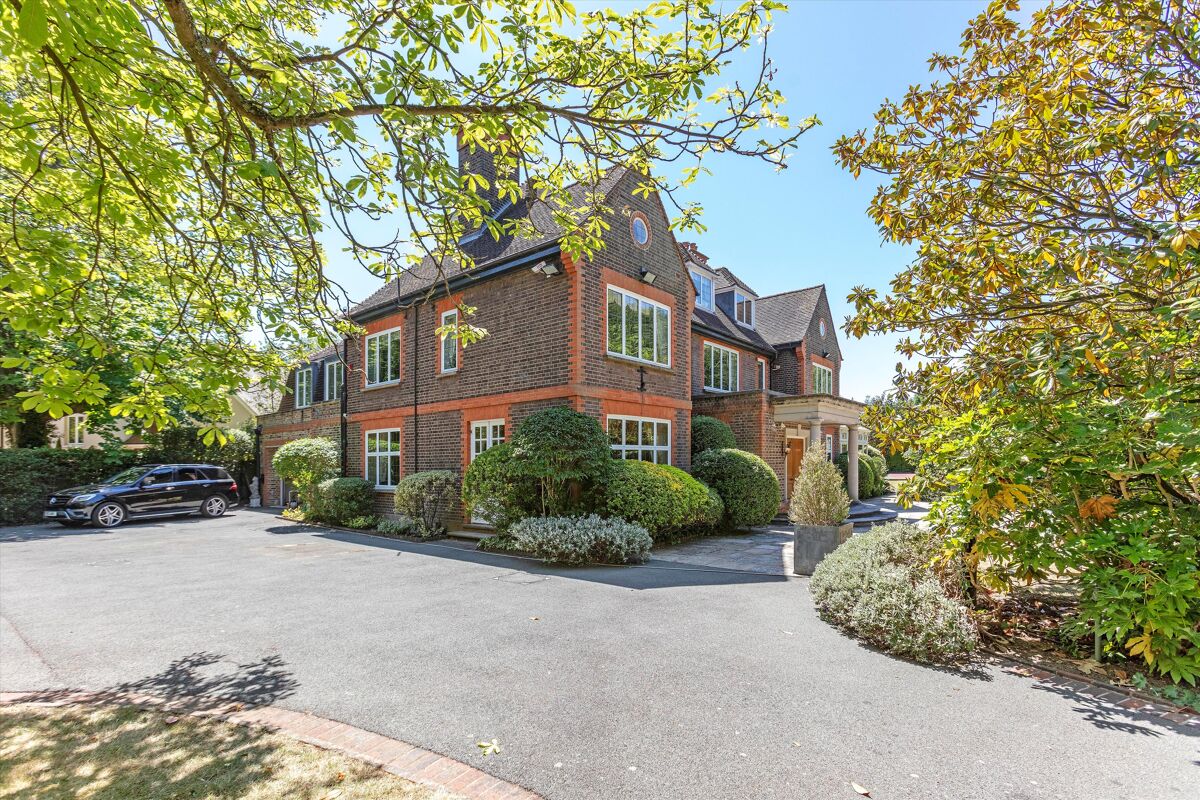 house for sale in Church Road, Richmond, TW10 RCH012004658 Knight Frank