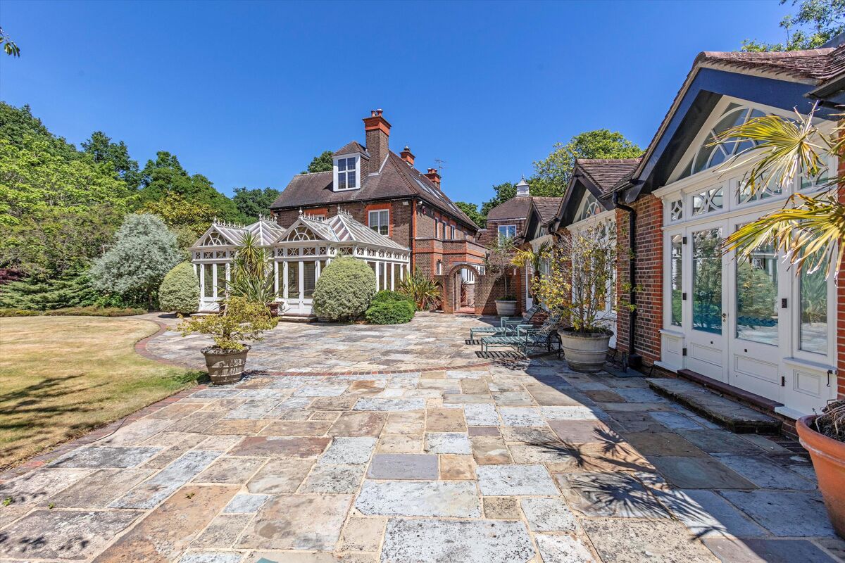 house for sale in Church Road, Richmond, TW10 RCH012004658 Knight Frank