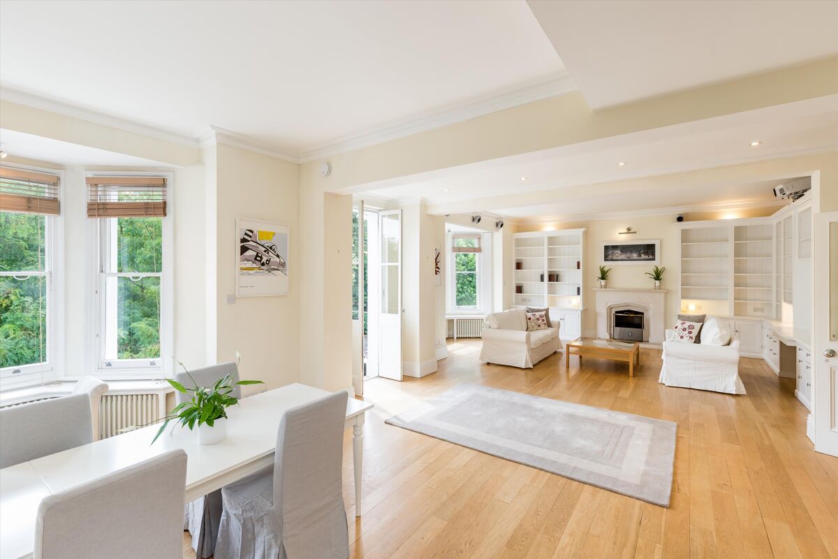 flat for sale in Queens Road, Richmond, TW10 RCH012022242 Knight Frank