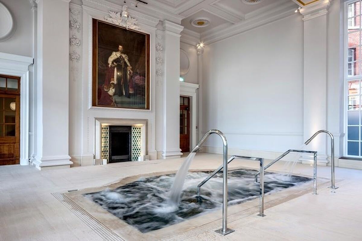 flat for sale in The Star and Garter, Richmond Hill, Richmond, TW10