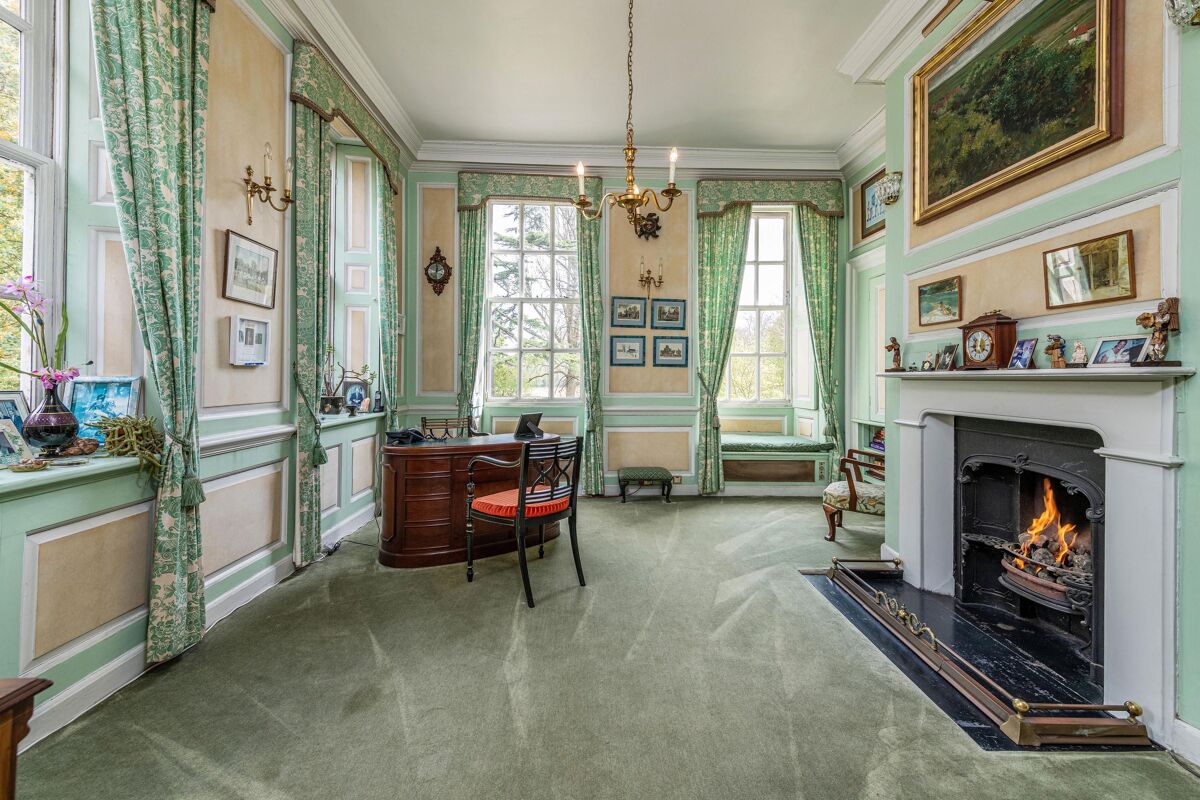 house for sale in Montpelier Row, Twickenham, TW1 RCH012063215