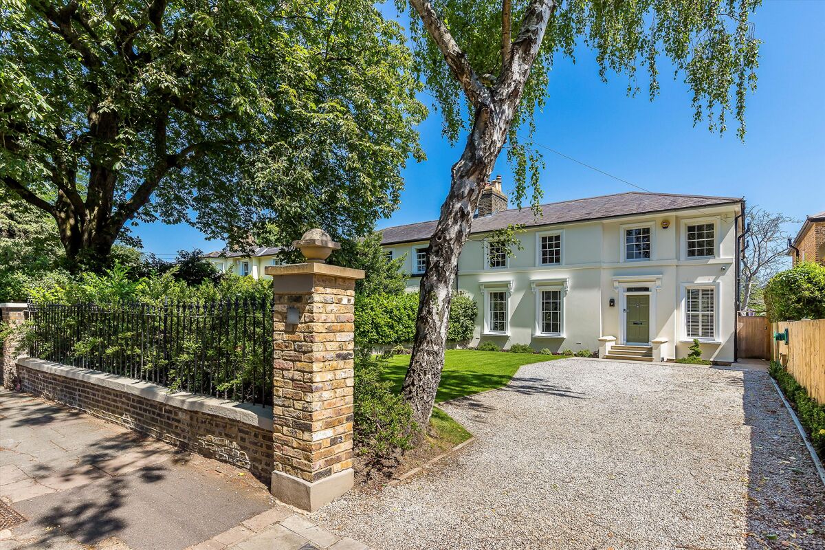 house for sale in Trafalgar Road, Twickenham, Richmond, TW2