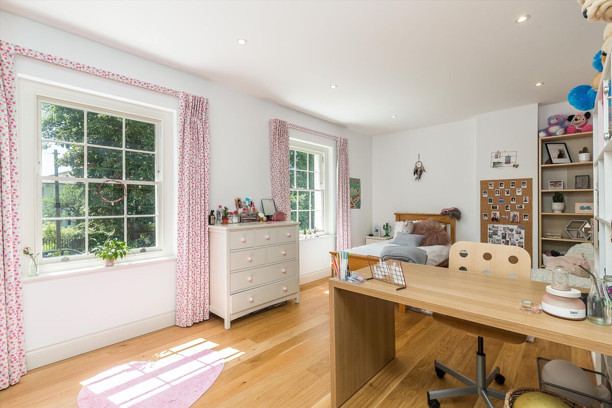 house for sale in Trafalgar Road, Twickenham, Richmond, TW2