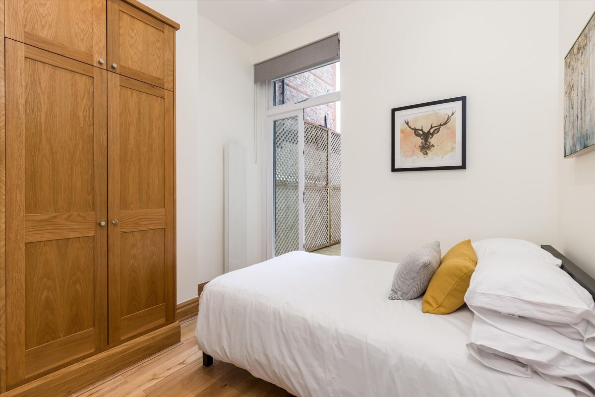 flat for sale in St. Johns Road, Richmond, Surrey, TW9 RCH012072699