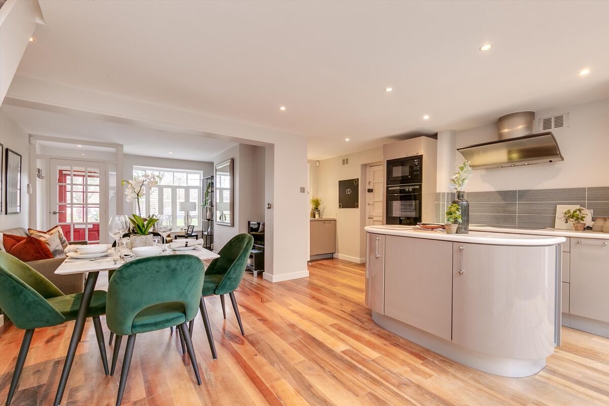 cottage for sale in Ham Common, Richmond, TW10 RCH012075037 Knight