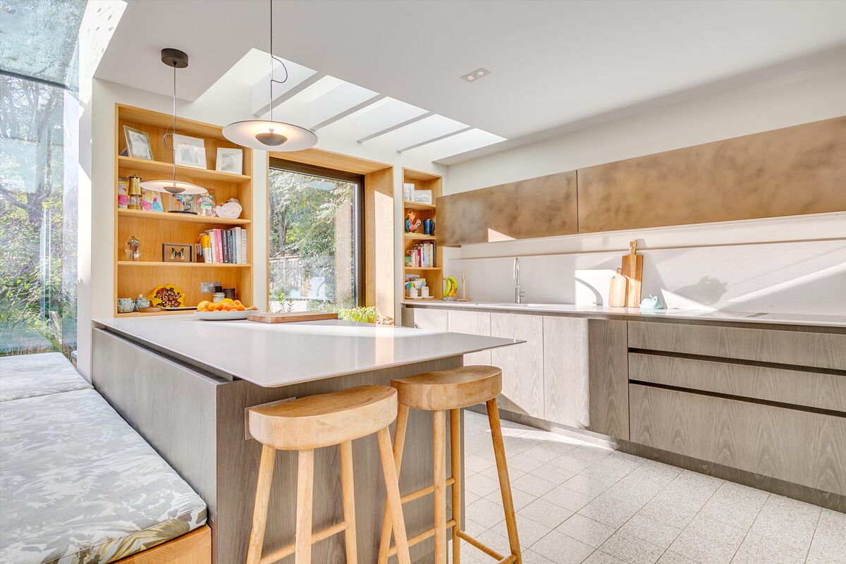 house for sale in Cambridge Park, Twickenham, TW1 RCH012080683