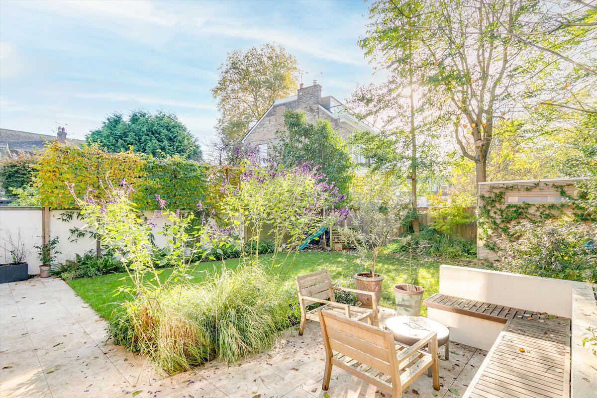 house for sale in Cambridge Park, Twickenham, TW1 RCH012080683