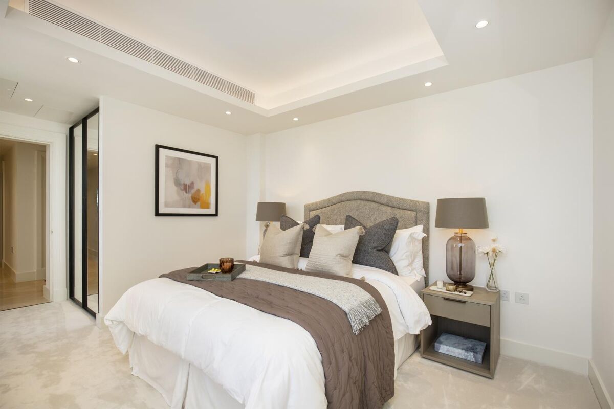 flat for sale in The Star and Garter, Richmond Hill, Richmond, TW10