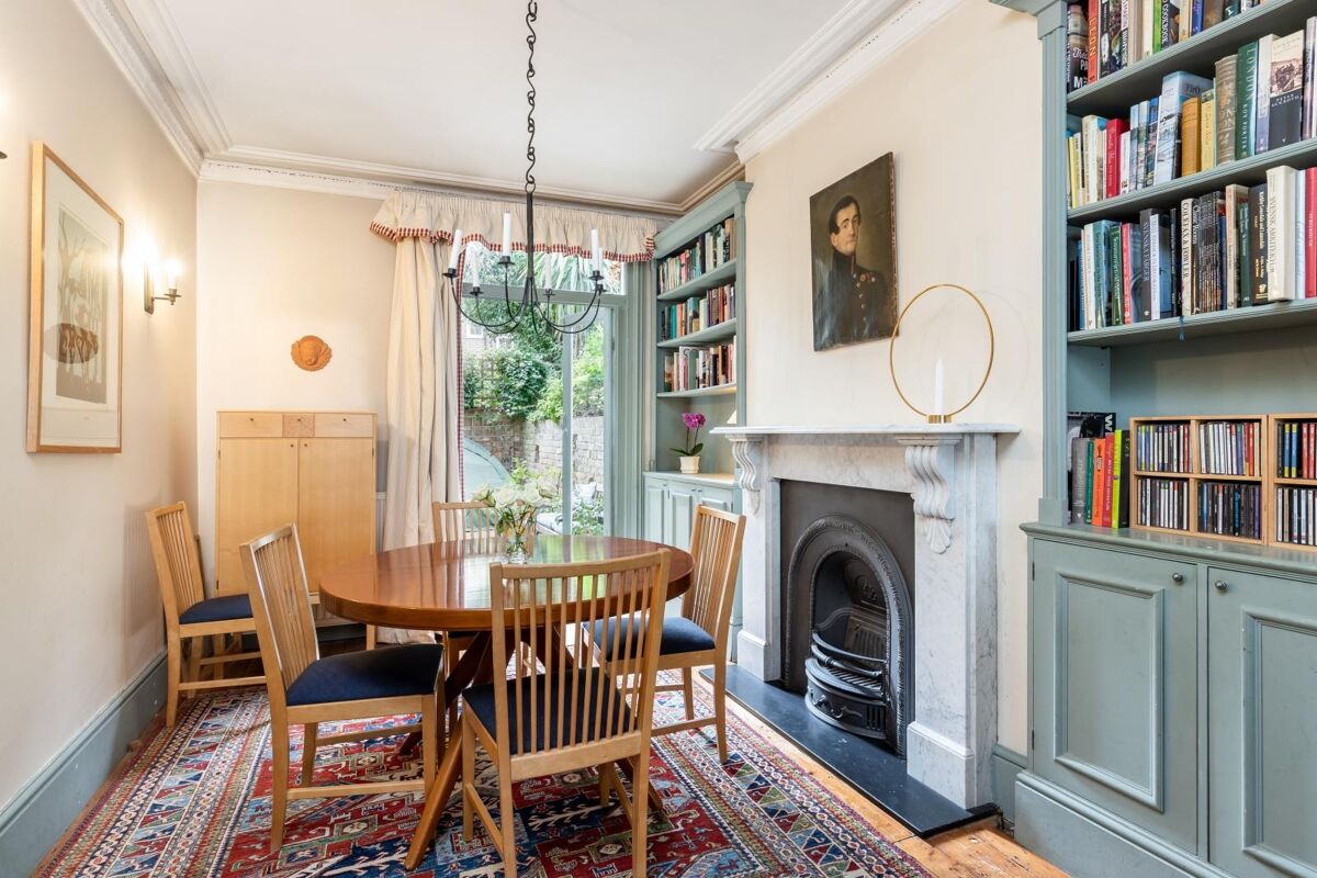 house for sale in Halford Road, Richmond, TW10 RCH012112321 Knight