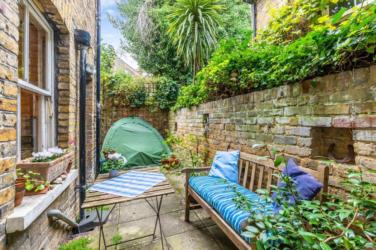 house for sale in Halford Road, Richmond, TW10 RCH012112321 Knight