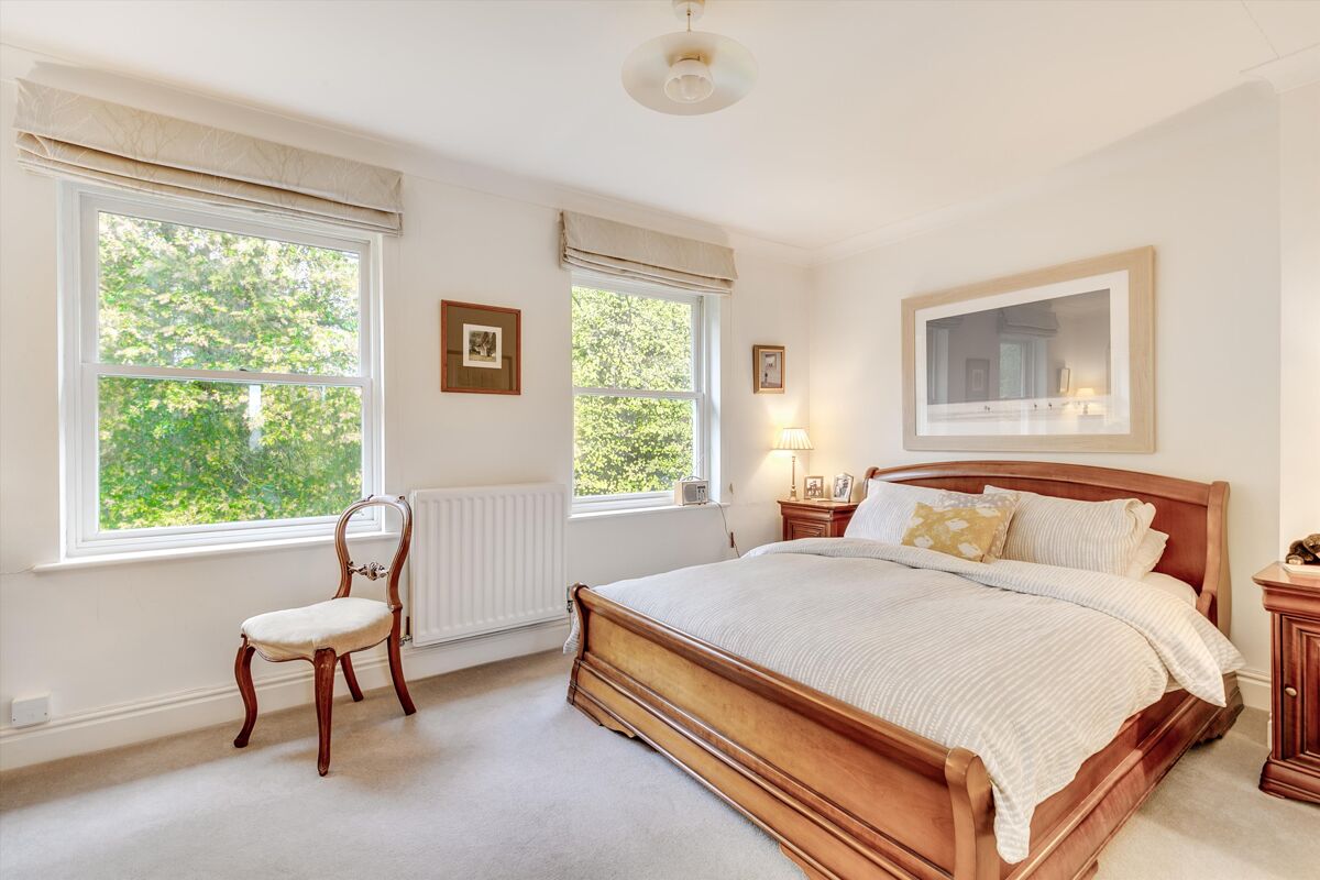 house for sale in King Square, Richmond, TW10 RCH012116196