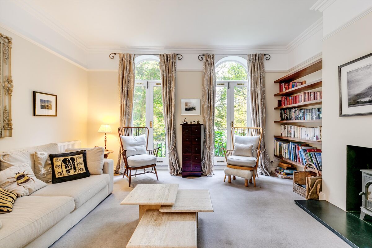 house for sale in King Square, Richmond, TW10 RCH012116196