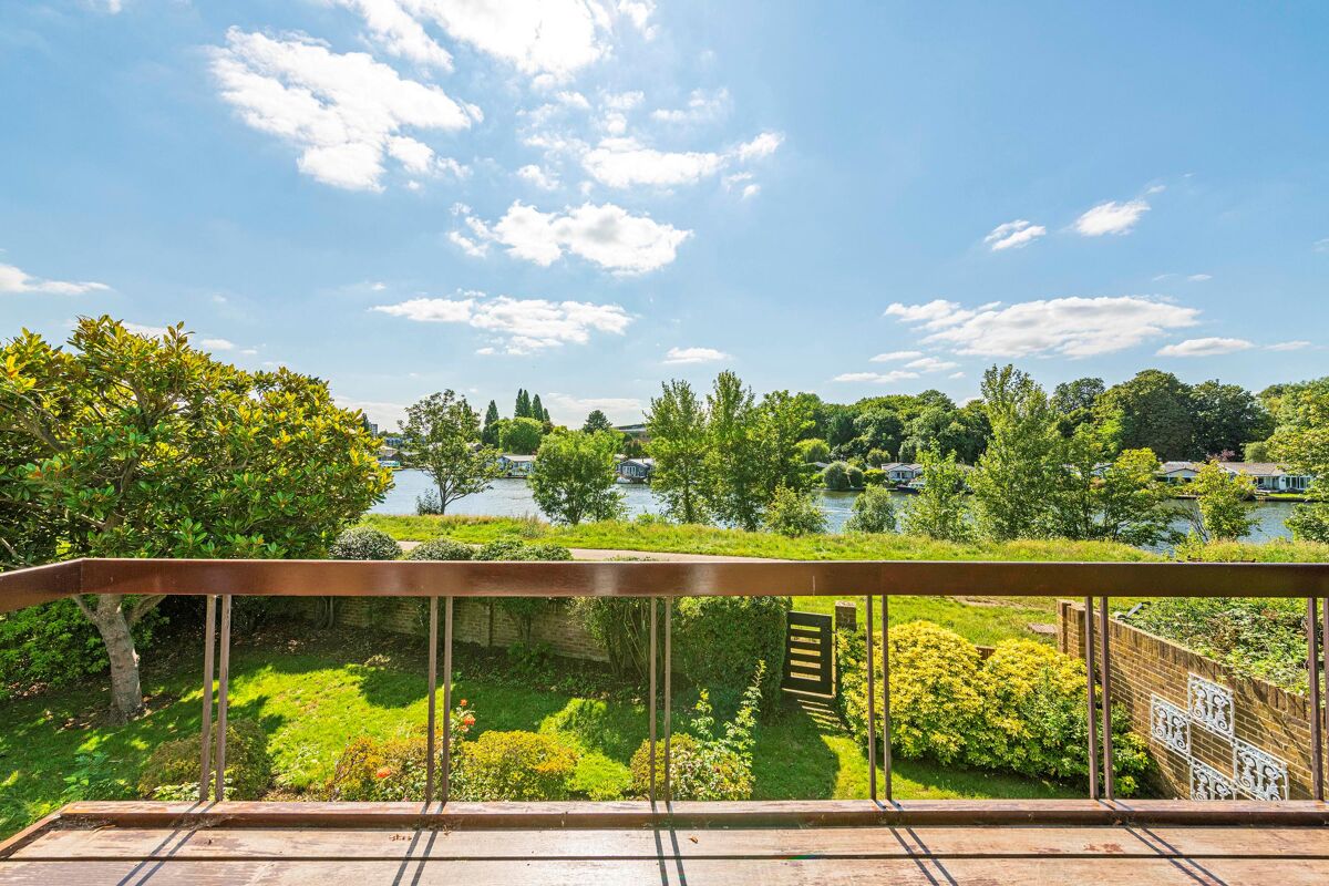 house for sale in Lower Ham Road, Kingston upon Thames, KT2